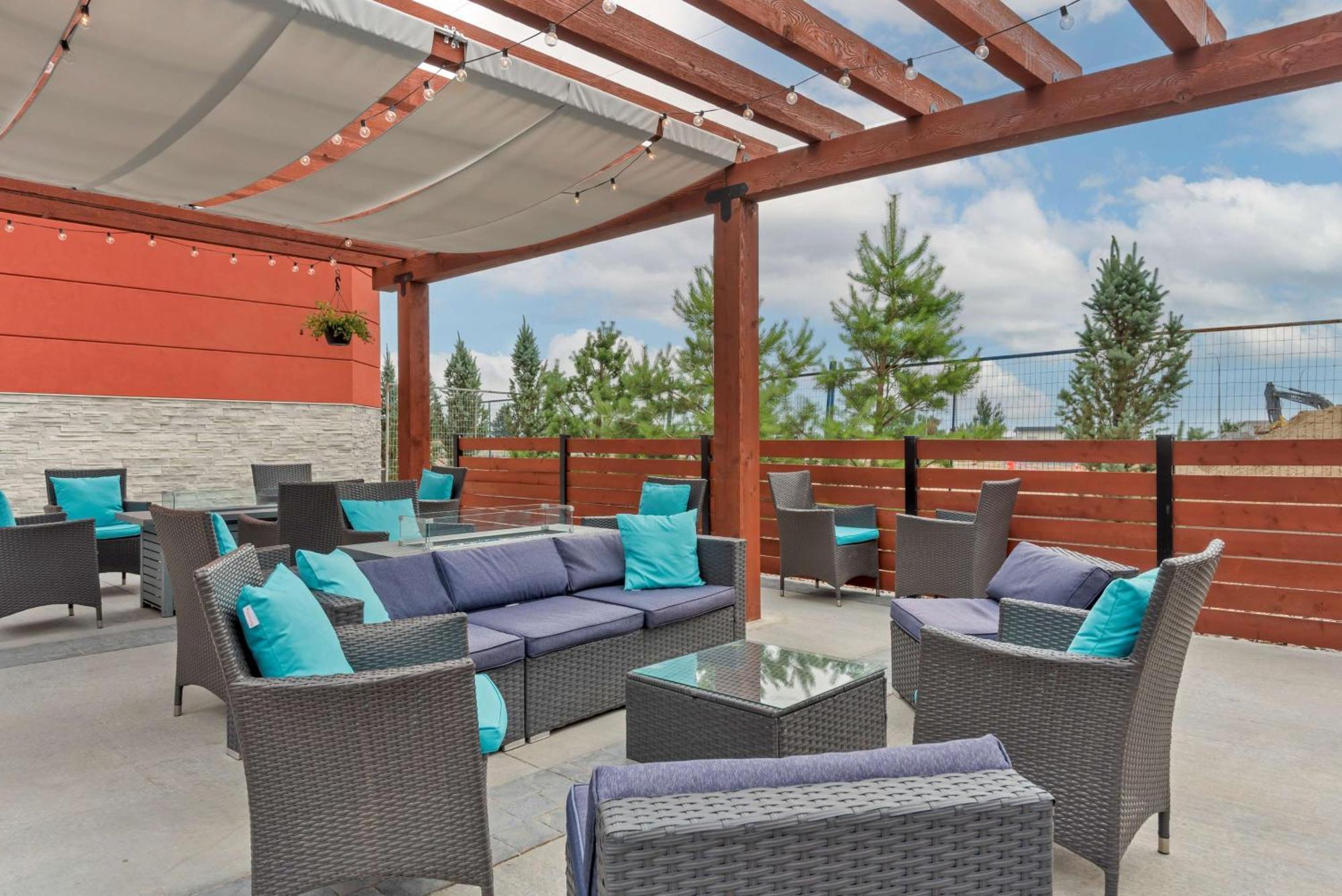 Best Western Premier Executive Residency Medicine Hat Exterior foto